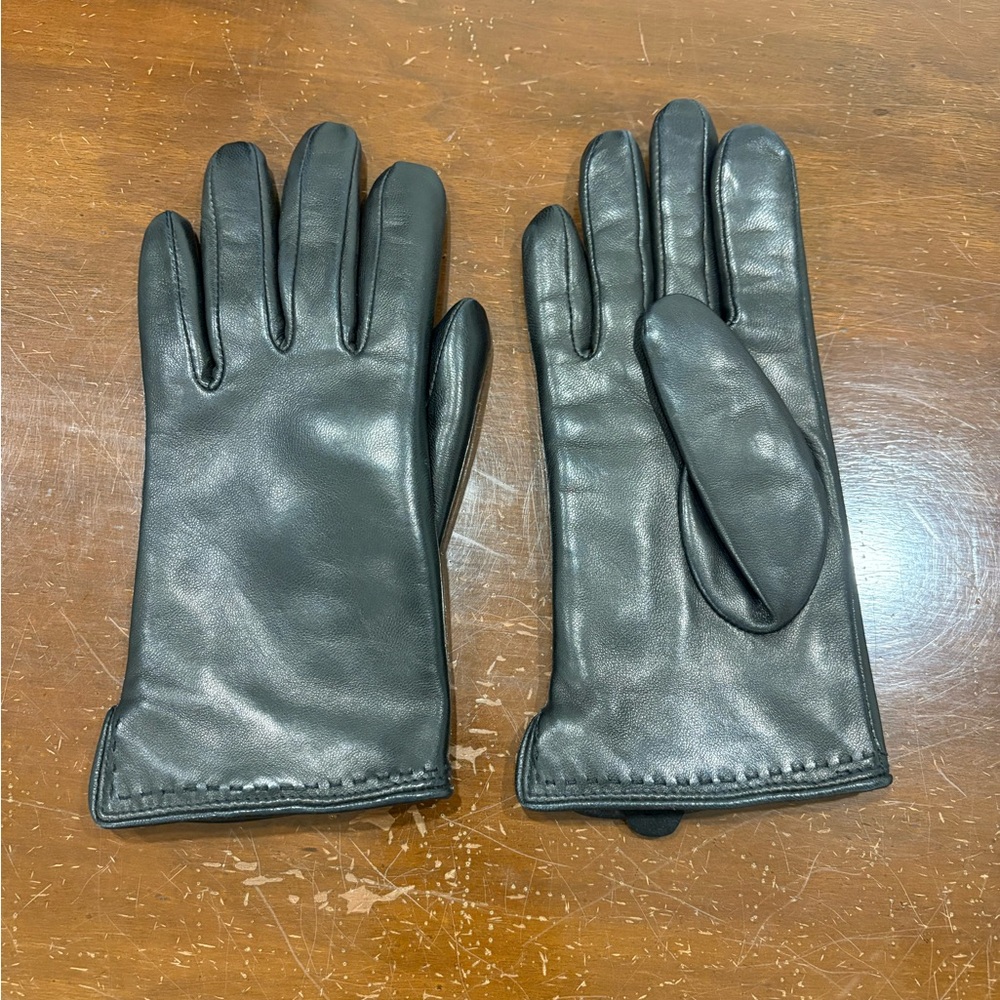 Black Leather Women’s Gloves